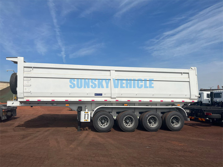 Four-axle dump trailer exported to West Africa