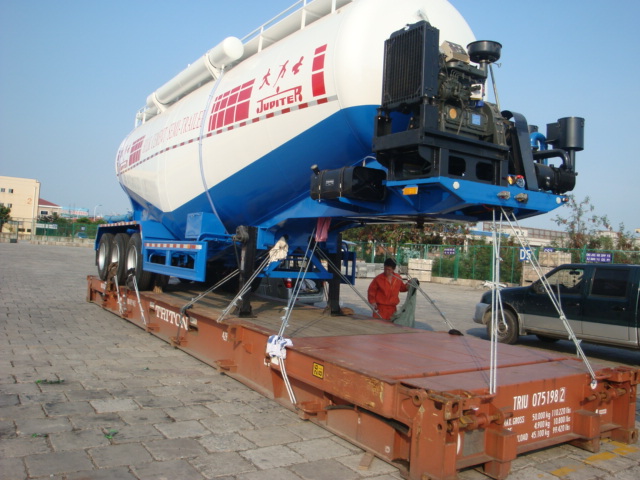 Shipping idea2: load complete unit bulk cement trailer or tanker trailer on the 40ft flat-rack container
