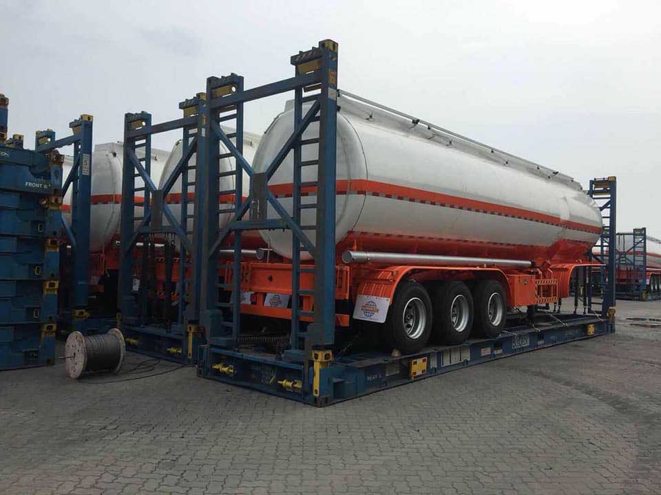 Carbon steel fuel tanker trailer