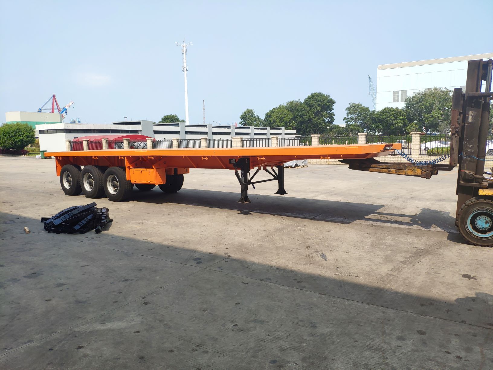 40 ft flat bed trailer