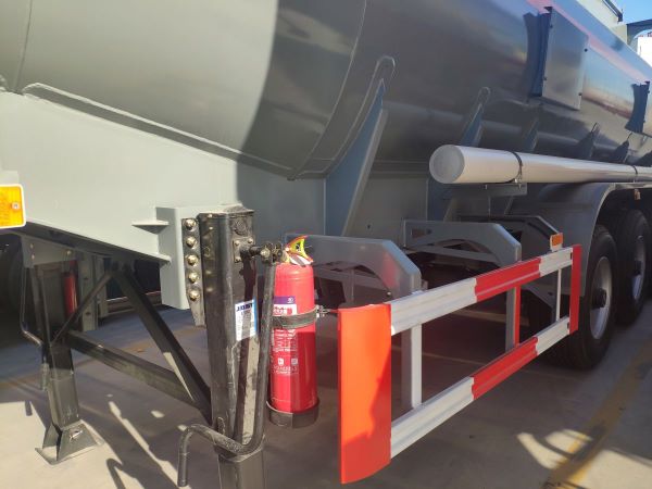 Hydrochloric Acid tanker trailer