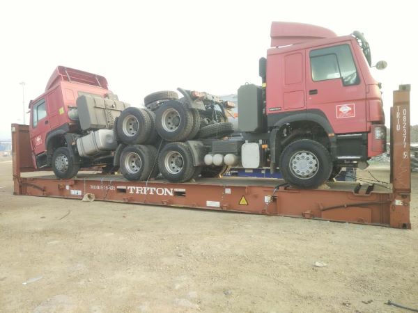 HOWO TRACTOR TRUCK