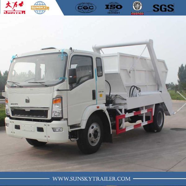 SKIP LOADER GARBAGE TRUCK