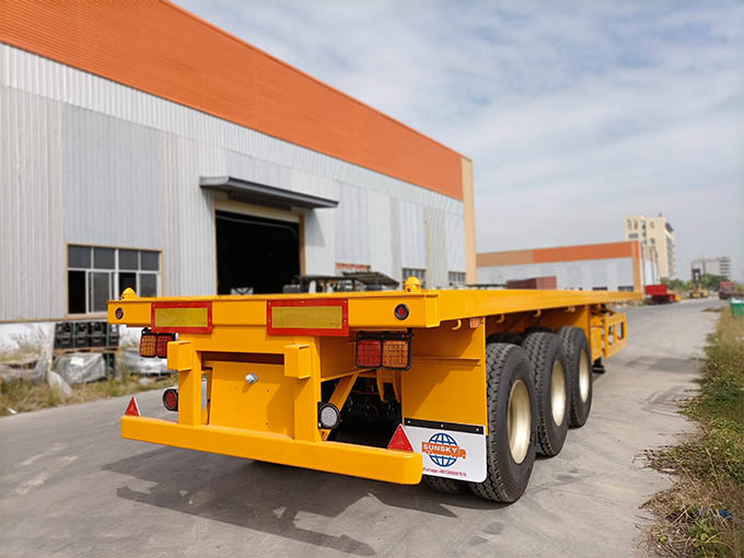 flatbed trailer truck