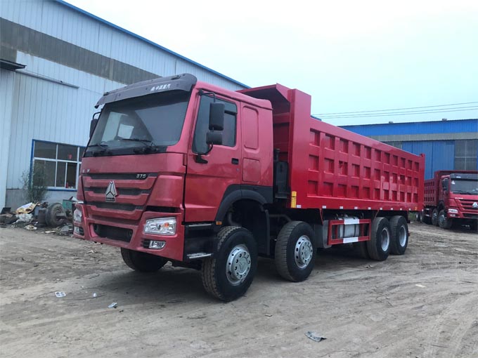 SINOTRUK dump truck