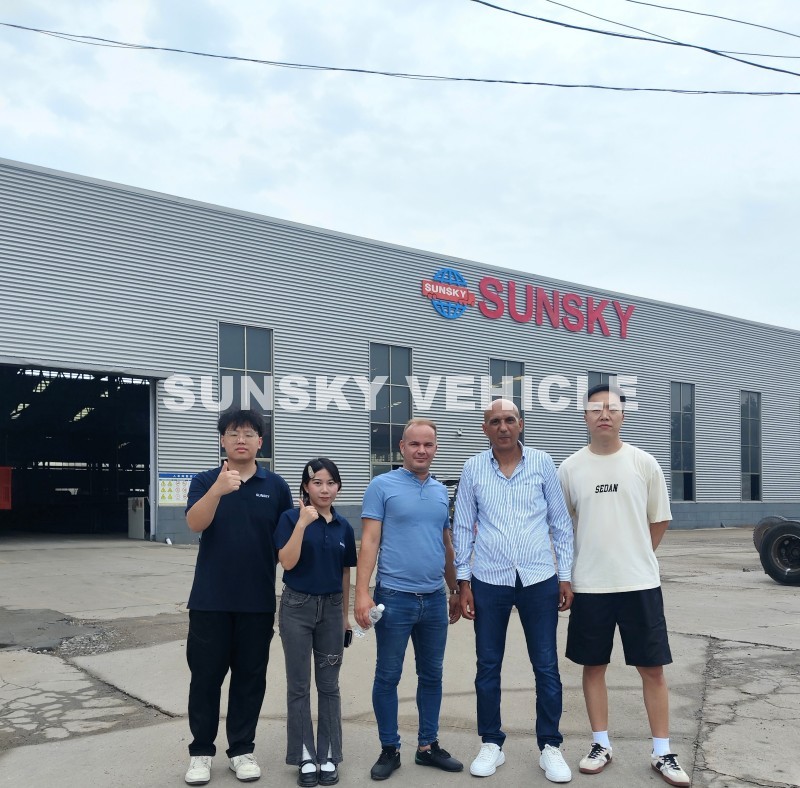 Algerian Customers Visit Curtain Side Trailer Production Line to Explore Quality and Cooperation Opportunities