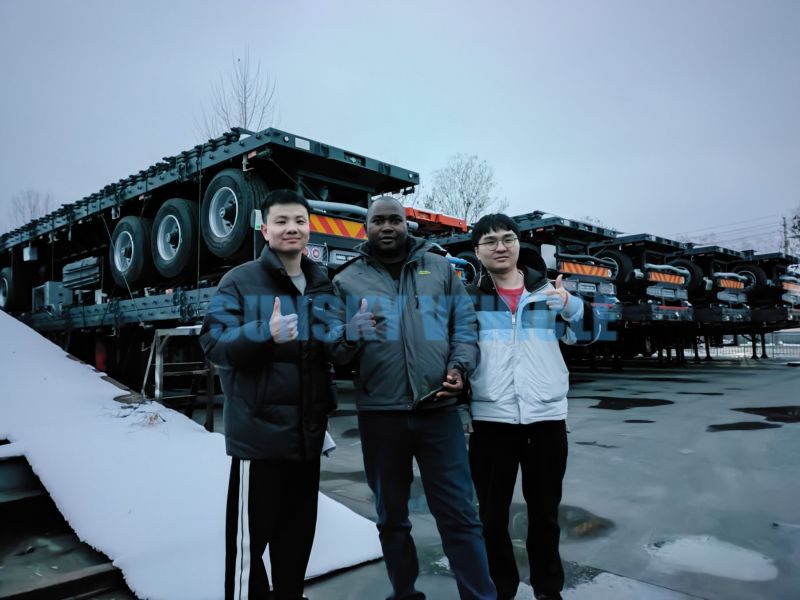 Zimbabwean customers visit our semi-trailer factory 