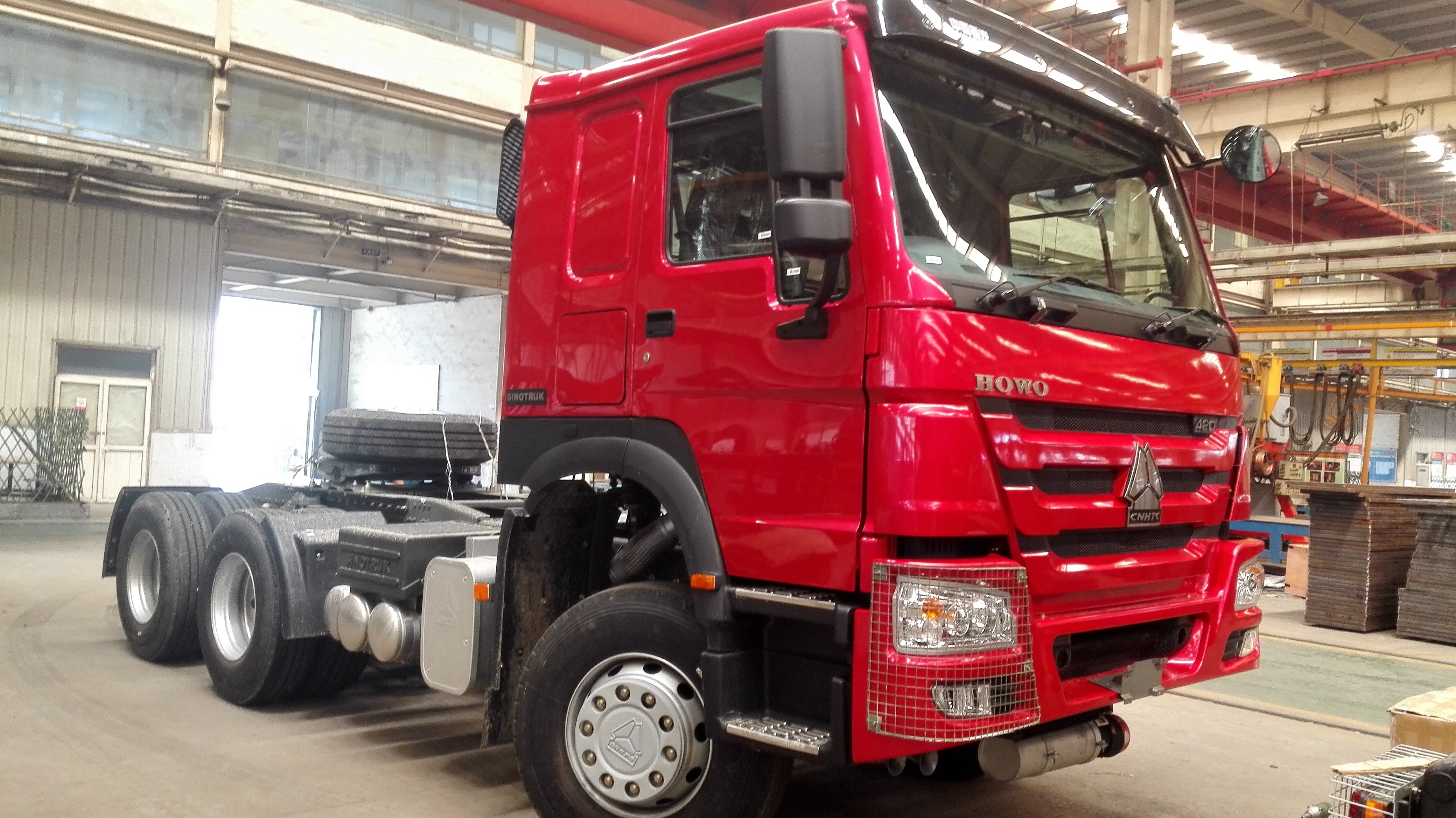 Deliver 2units 33,000L fuel tanker plus HOWO tractors to Malawi